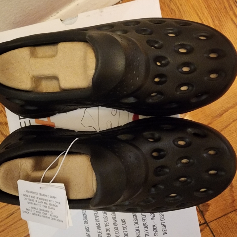 NWT Sketchers BLACK GoFoams - Picture 7 of 8